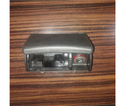 PASSAT KÜLLÜK SİYAH KOMPLE ÇAKMAKLIK VE ÇAKMAK DAHİL - 3B0857961