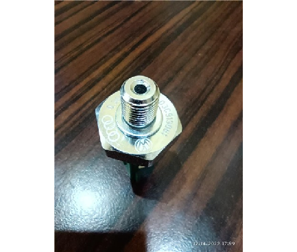 Volkswagen YAĞ BASINÇ MÜŞÜRÜ 1,2 TSİ - 03C919081
