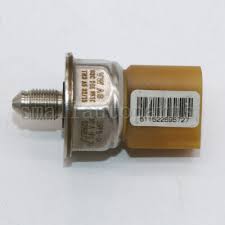 OEM YAKIT BASINÇ SENSÖRÜ 1.4 TSİ TÜM MODELLER-BMY-BLG-MOTOR - 03C906051C