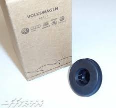 Volkswagen SAPLAMA STOP CAMI TESPİT SKODA TÜM MODELLER - 5J0945067A