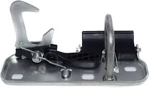 İTHAL;GARANTİLİ MOTOR KAPUT KİLİDİ ÜST GOLF V-JETTA-TİGUAN - 1K0823480