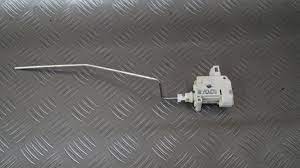 OEM 2011>PASSAT DEPO KAPAK AÇMA MOTORU - 3AA810773