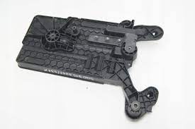 OEM AKÜ ALTI GOLF VII-A3 TÜM YENİ MODELLER - 5Q0915321E;5Q0915331F