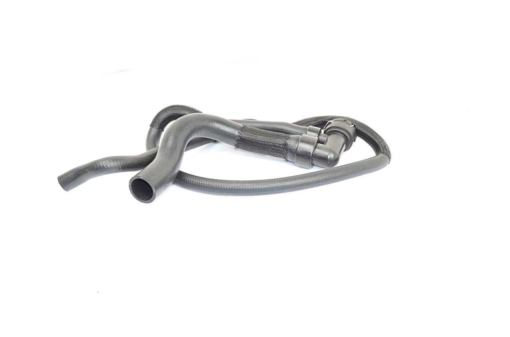 Opel Radyatör Hortumu Alt Insignia A A20dth 09- - BSG 65-720-213