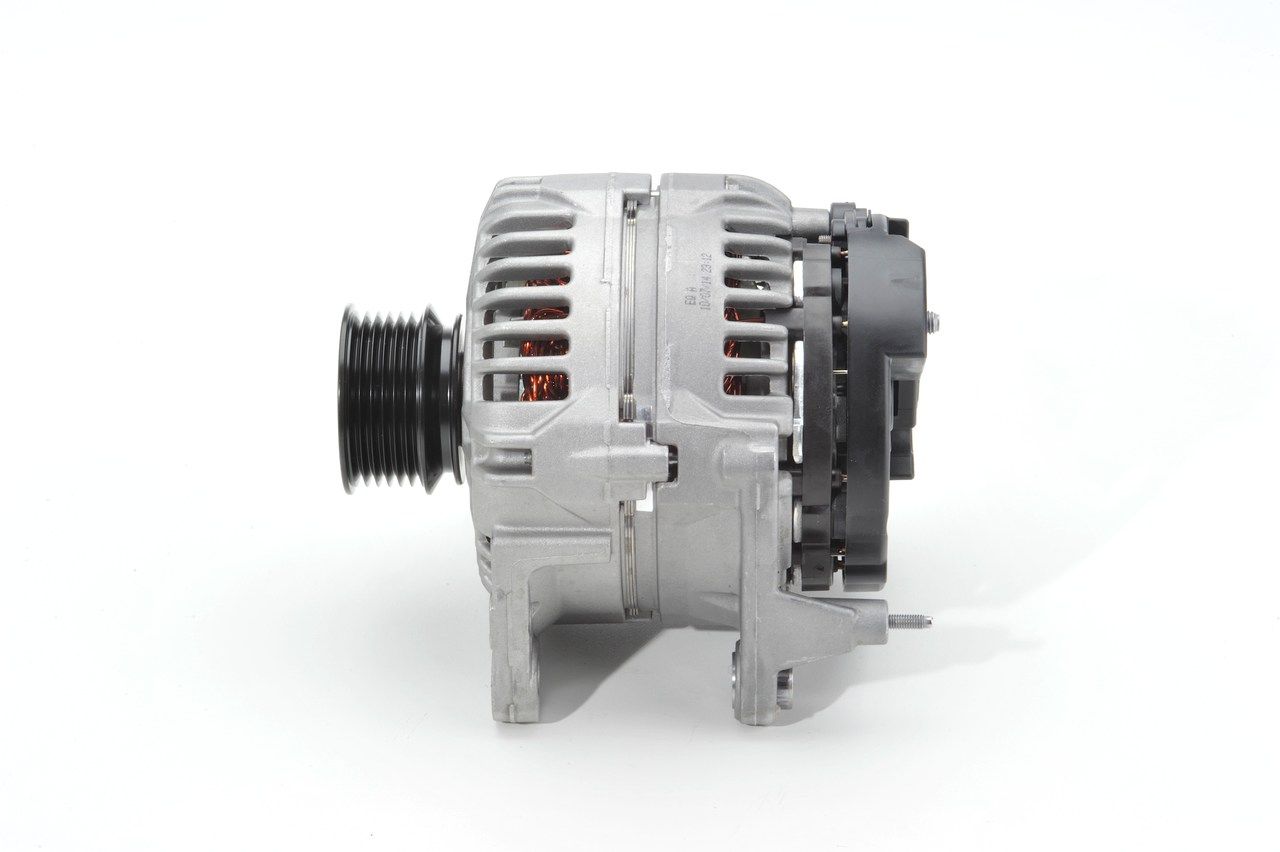 Volkswagen Alternatör 12 V 90A Volkswagen Golf IV-Bora-Octavia 1.6 98 - - BOSCH 1986A00779