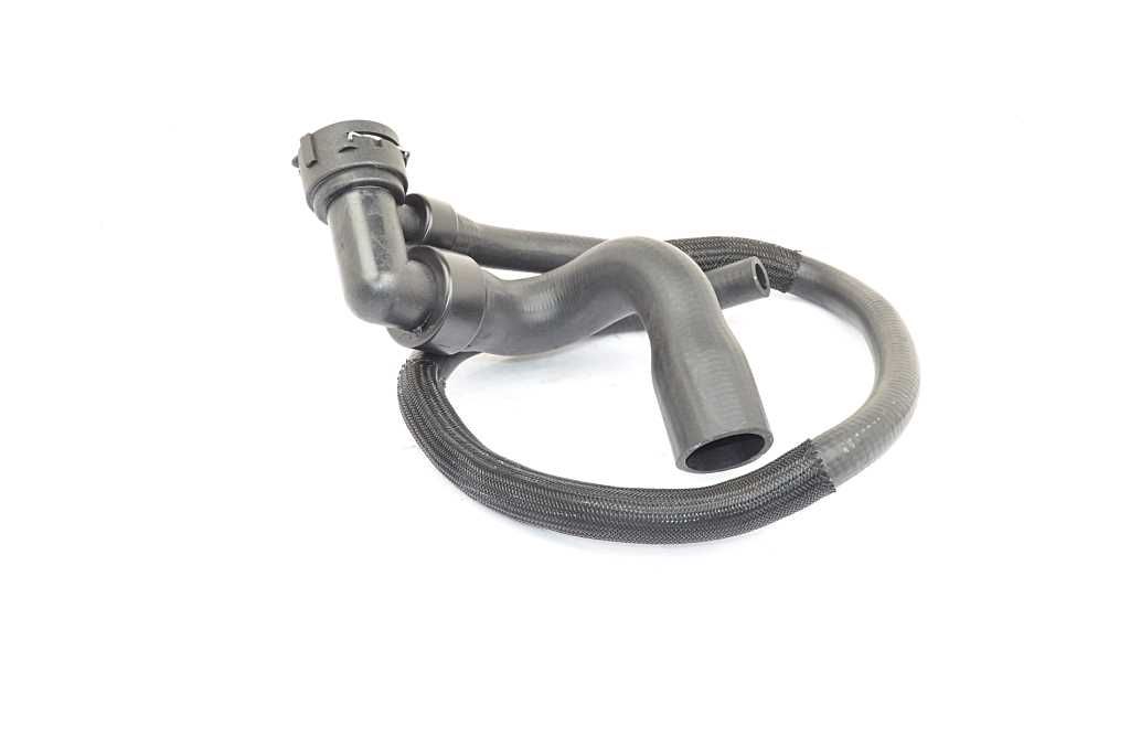 Opel Radyatör Hortumu Alt Astra J A16xer A16let 10- - BSG 65-720-210
