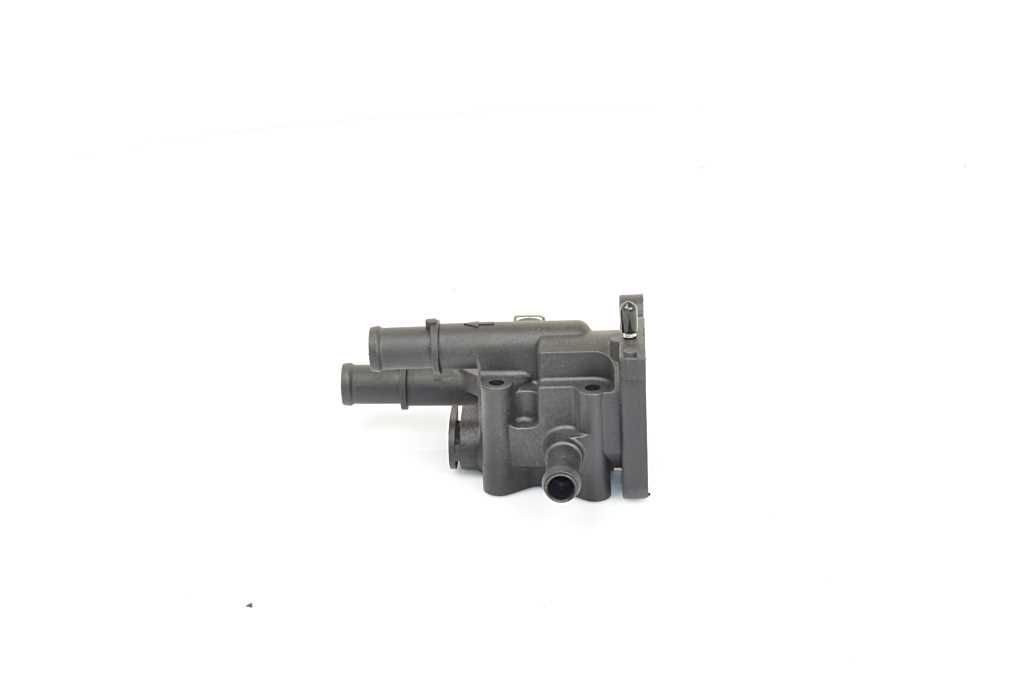 Opel Termostat Gövdesi Plastik Astra H Astra J Insignia Vectra C Zafira B Z16xer A16xer Z18xer 07- - BSG 65-126-003