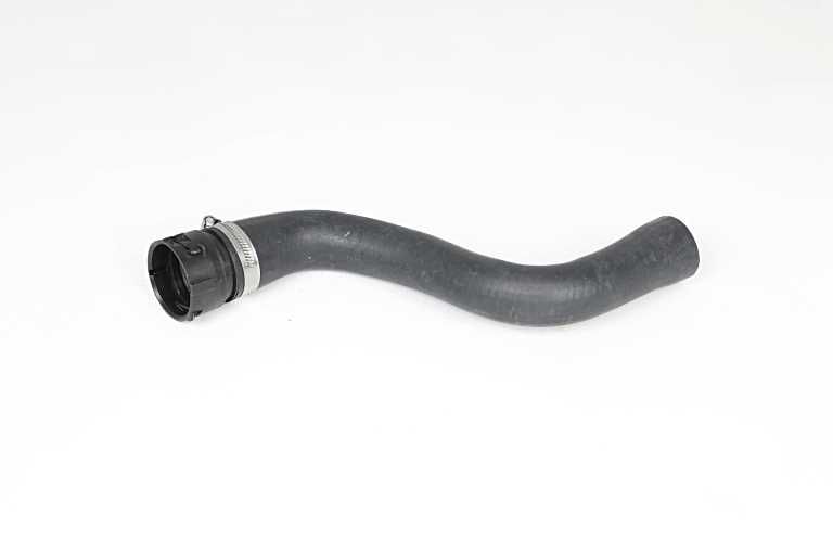 Opel Radyatör Hortumu Üst Giriş Corsa D Z16lel A16lel Z16ler A16ler A16les 07- - BSG 65-700-424