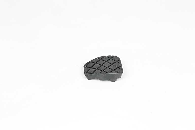 Volkswagen Pedal Lastiği 112 313 Passat-A4-A6 Bm 97-04 - BSG 90-700-231